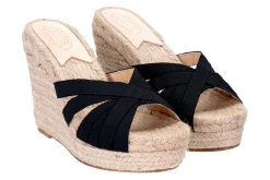 (Grace)<Stubbs & Wootton Hot